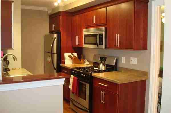 Avenue 23 Condominiums - Photo 3 of 8