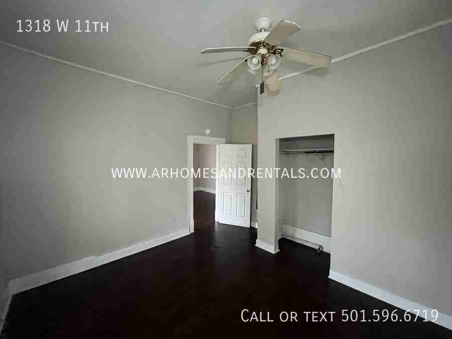 1318 W 11th St - Photo 3 of 10