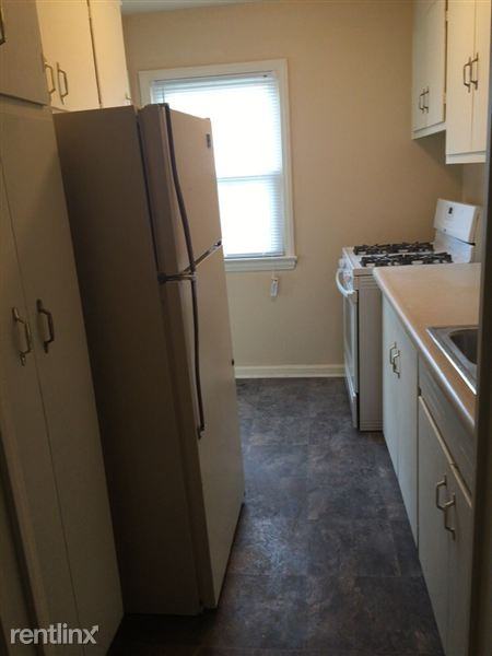 4281 Lake Ave - Photo 2 of 8