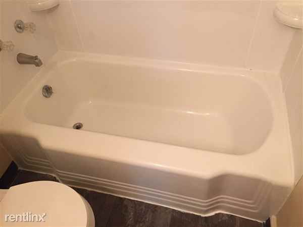 4281 Lake Ave - Photo 3 of 8