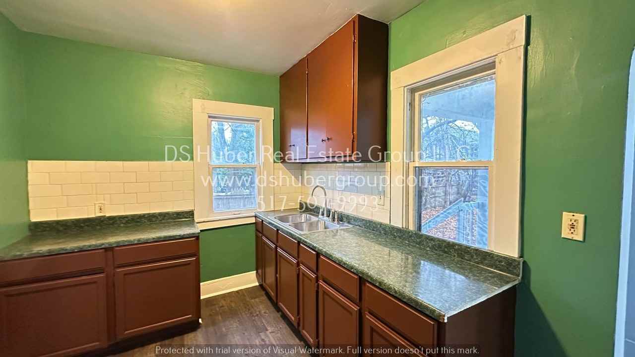 912 S Holmes St - Photo 3 of 19