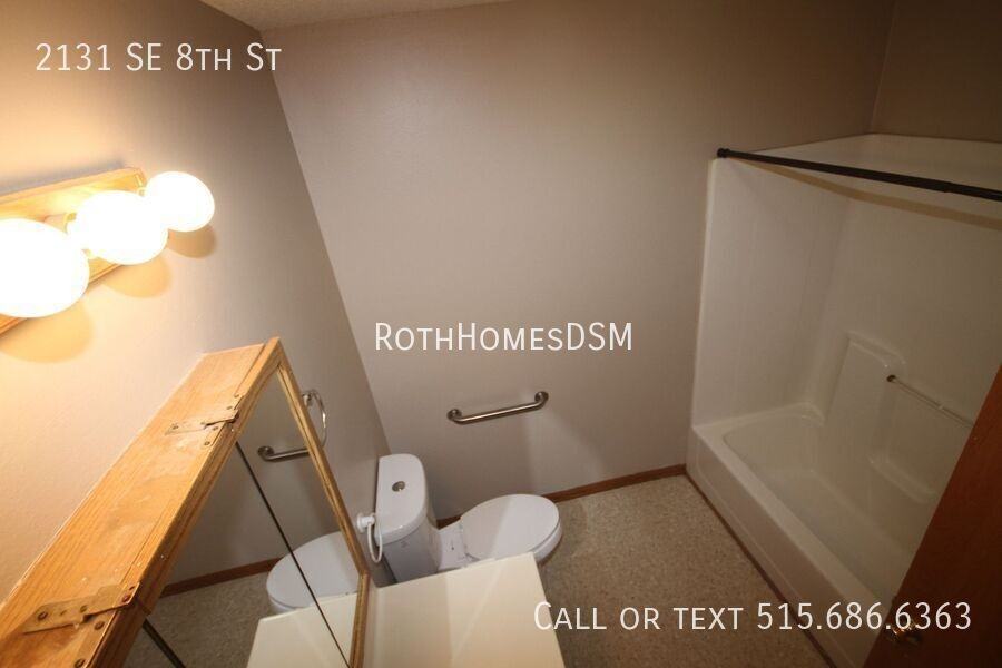 2131 Se 8th St - Photo 6 of 18