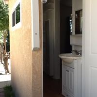 featured image of 633 N Orchard Dr