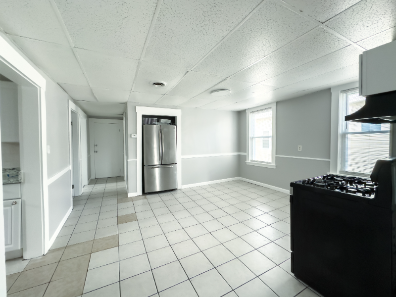 185 Arlington St #3 - Photo 3 of 10