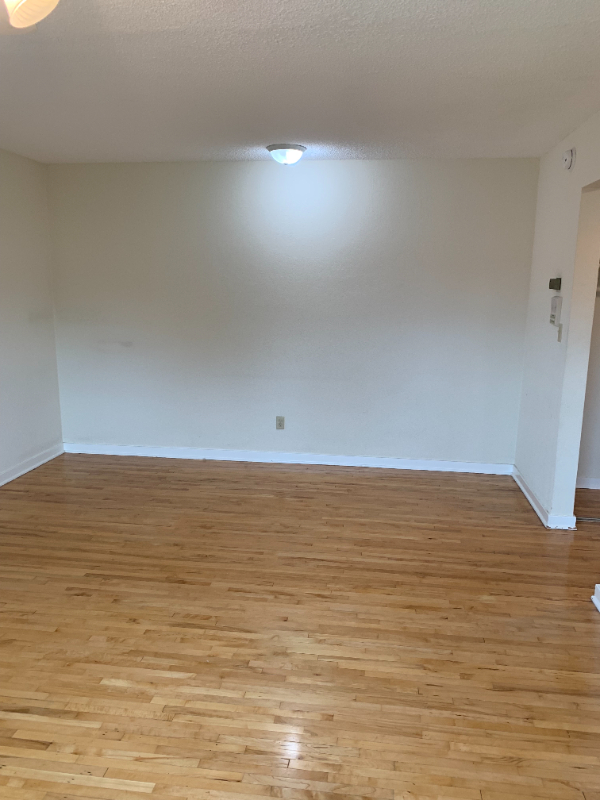 885 Saint Paul Ave #7 - Photo 2 of 15