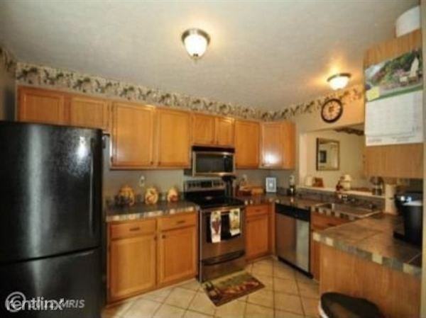 628 Kittendale Cir - Photo 2 of 8