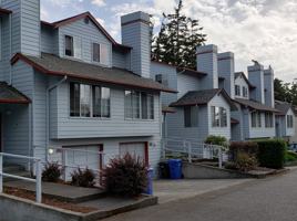 featured image of 945 Sw Barrington Dr