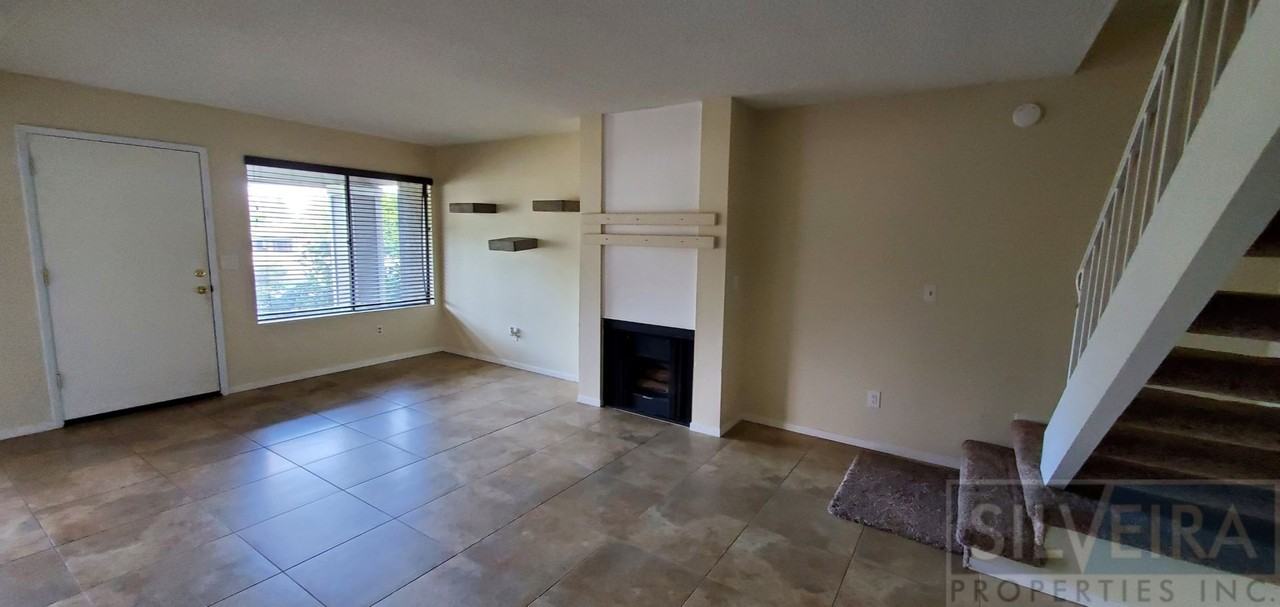 1140 Sumner Pl #B - Photo 7 of 22