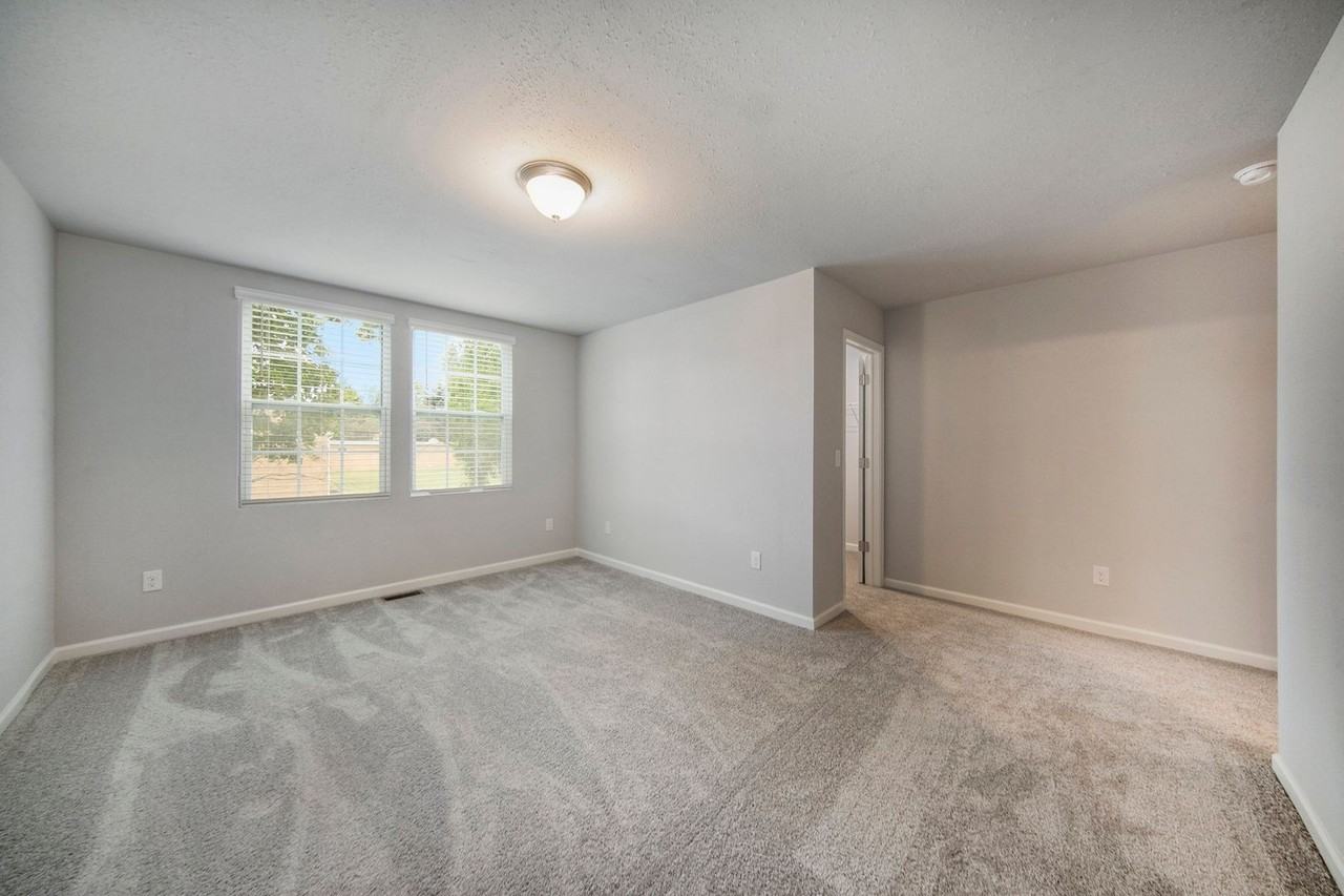 446 Hidden Meadows Dr - Photo 7 of 15