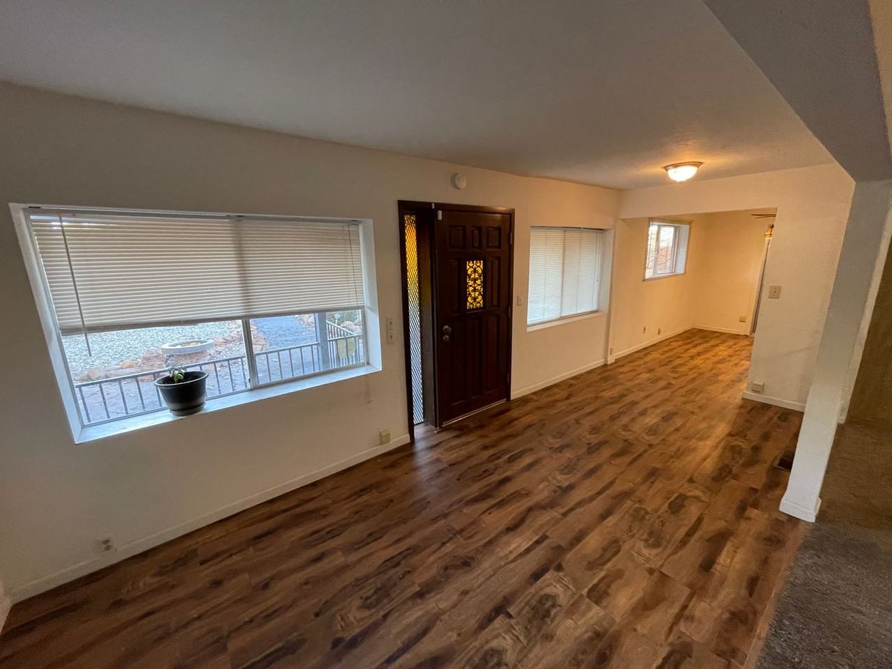 6029 Williams Dr - Photo 3 of 22