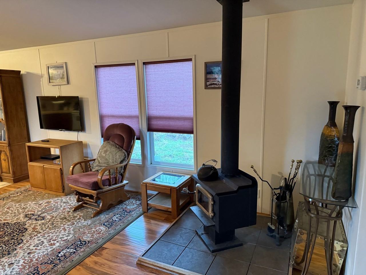 8747 Green Rd - Photo 2 of 9