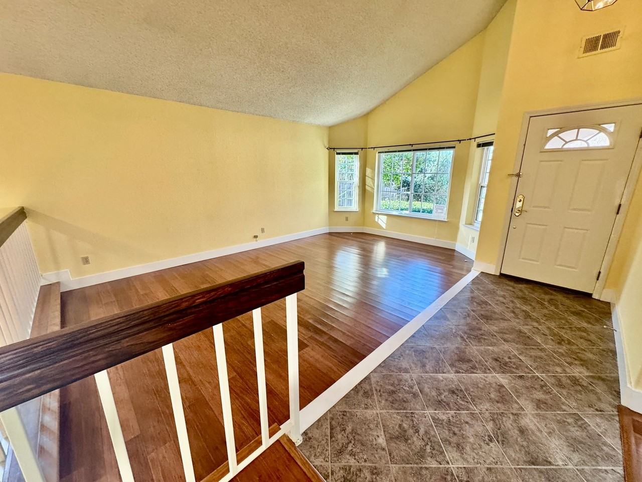 5477 Hackney Ln - Photo 3 of 47
