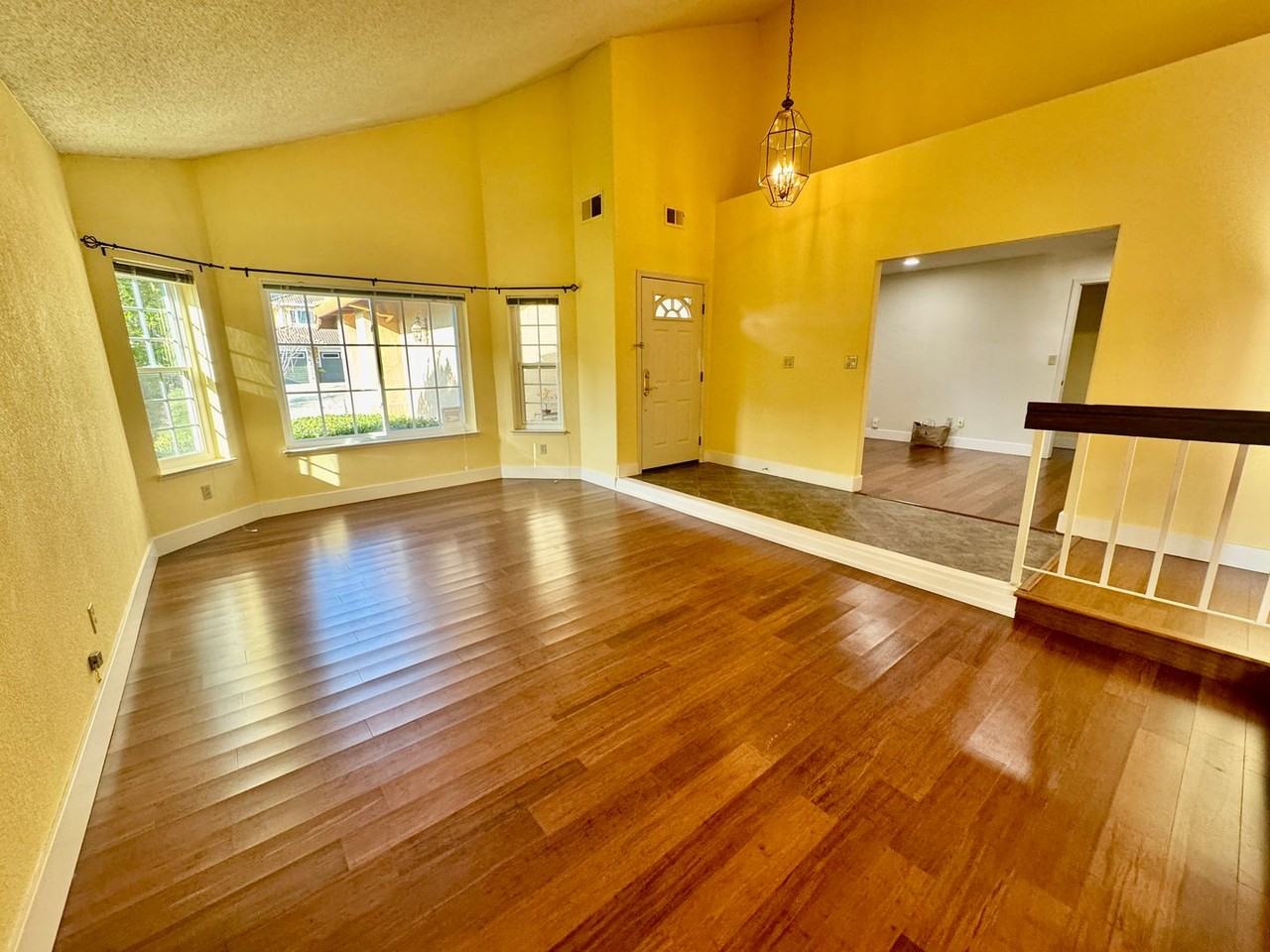 5477 Hackney Ln - Photo 4 of 47