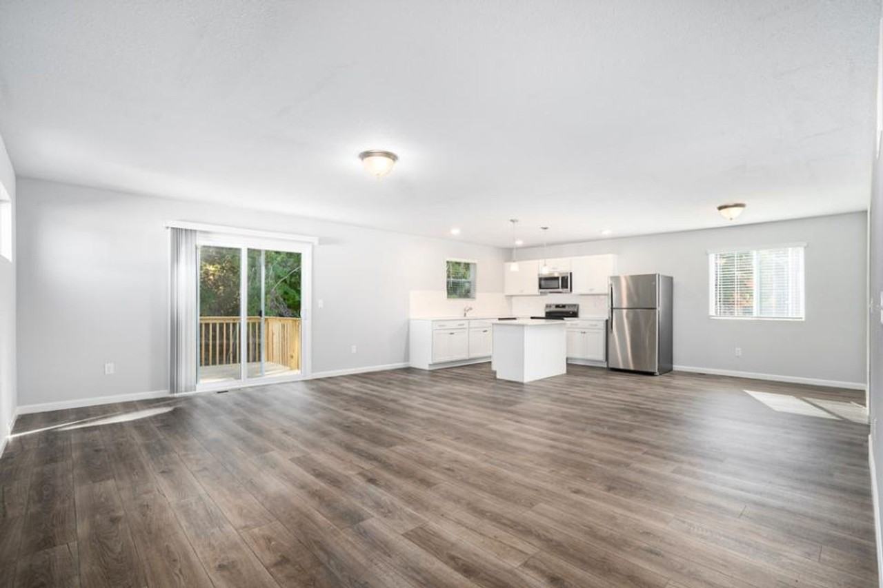 1607 Autumn Ridge Ln - Photo 2 of 30