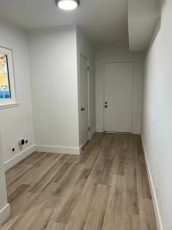 28 E Strother Ave - Photo 2 of 22