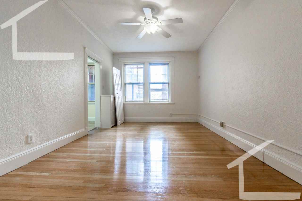 14 Alton Pl - Photo 2 of 10