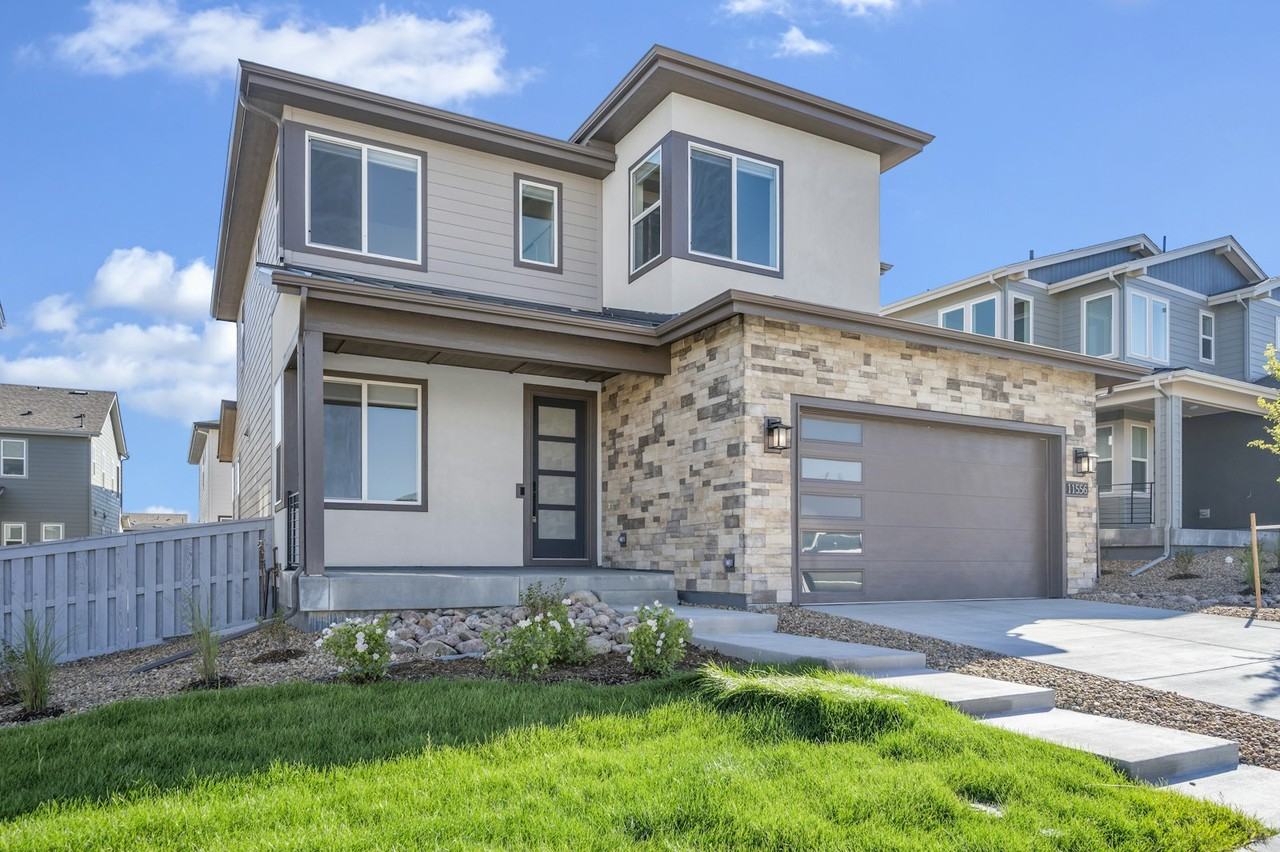 11556 Amplify Circle - Photo 2 of 37