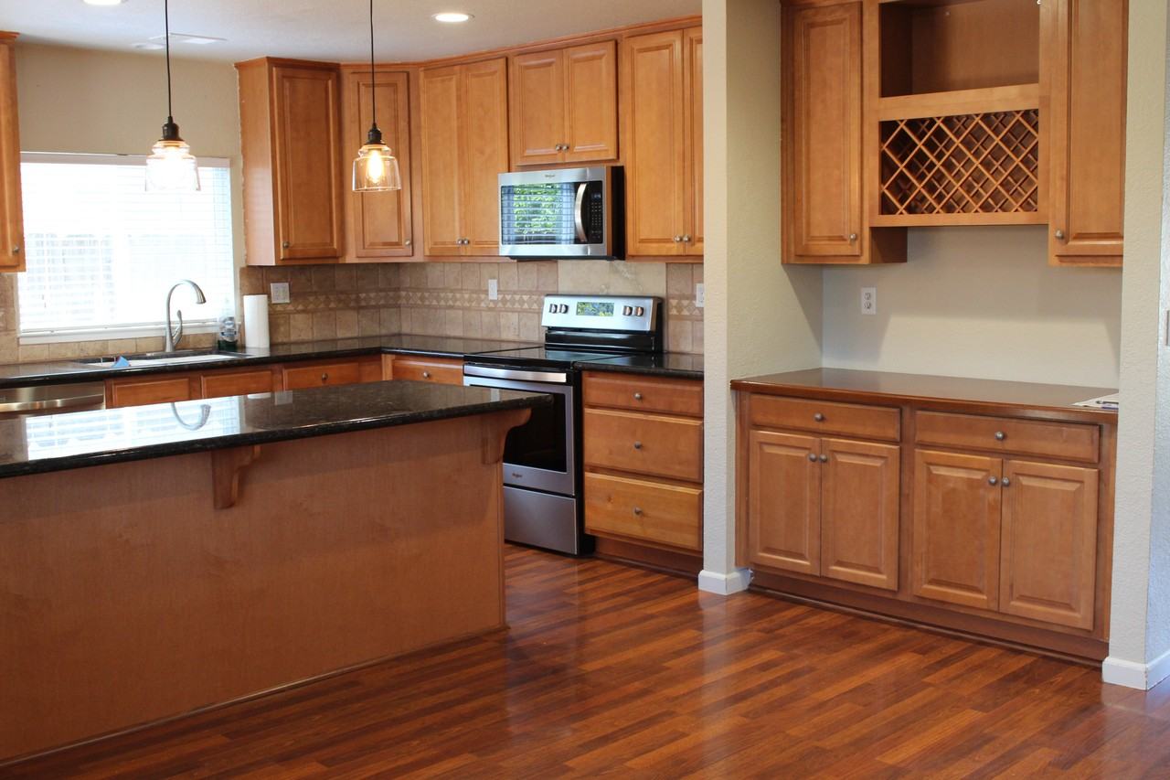 425 Bluefield Ave #NA - Photo 4 of 10