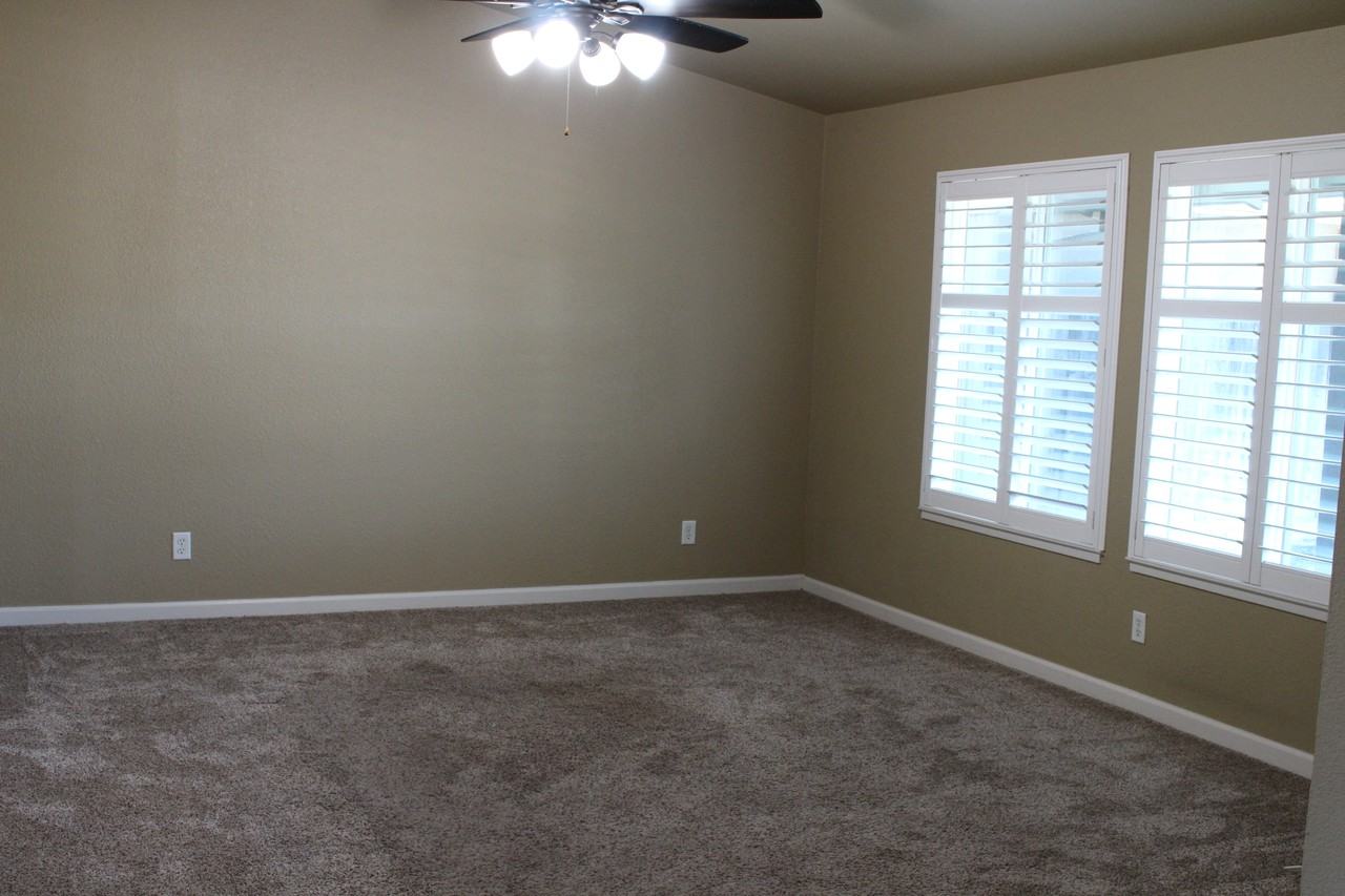 425 Bluefield Ave #NA - Photo 5 of 10