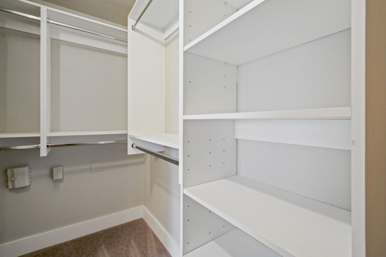 Easton - Photo 6 of 33