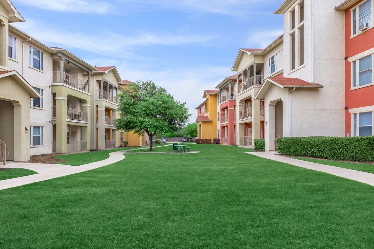 Costa Mirada - Photo 5 of 25