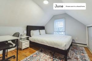 featured image of 39 Adrian St #D