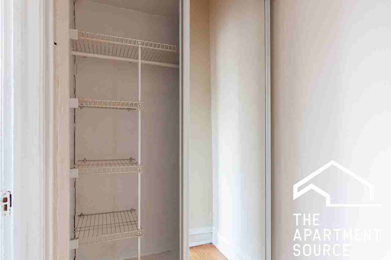 1164 N Dearborn St #504 - Photo 6 of 12