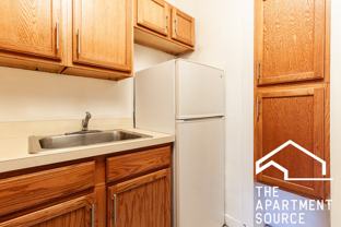 1164 North Dearborn Street #504 - Photo 1 of 1