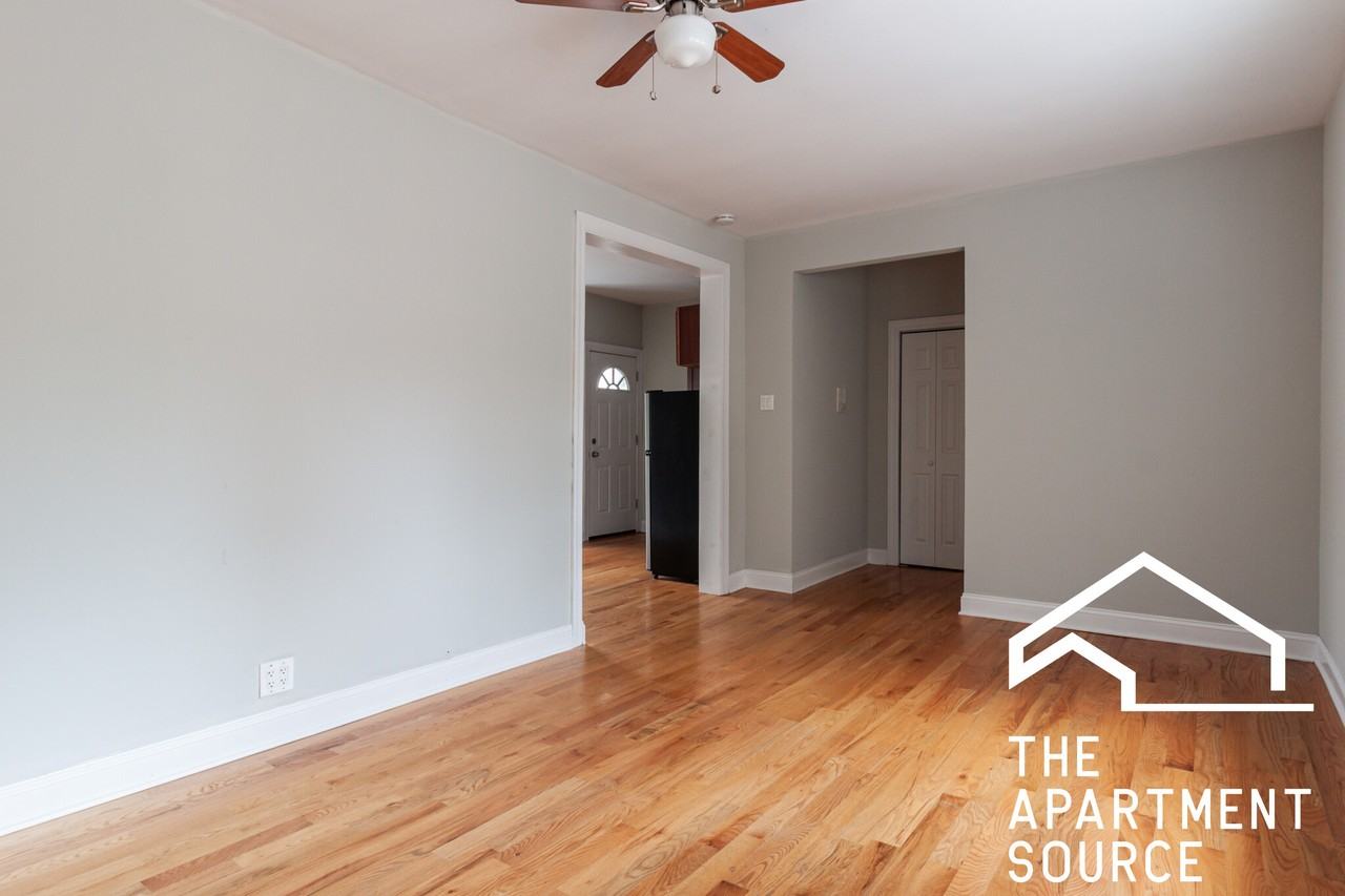 N Pine Grove Ave #W1 - Photo 2 of 3