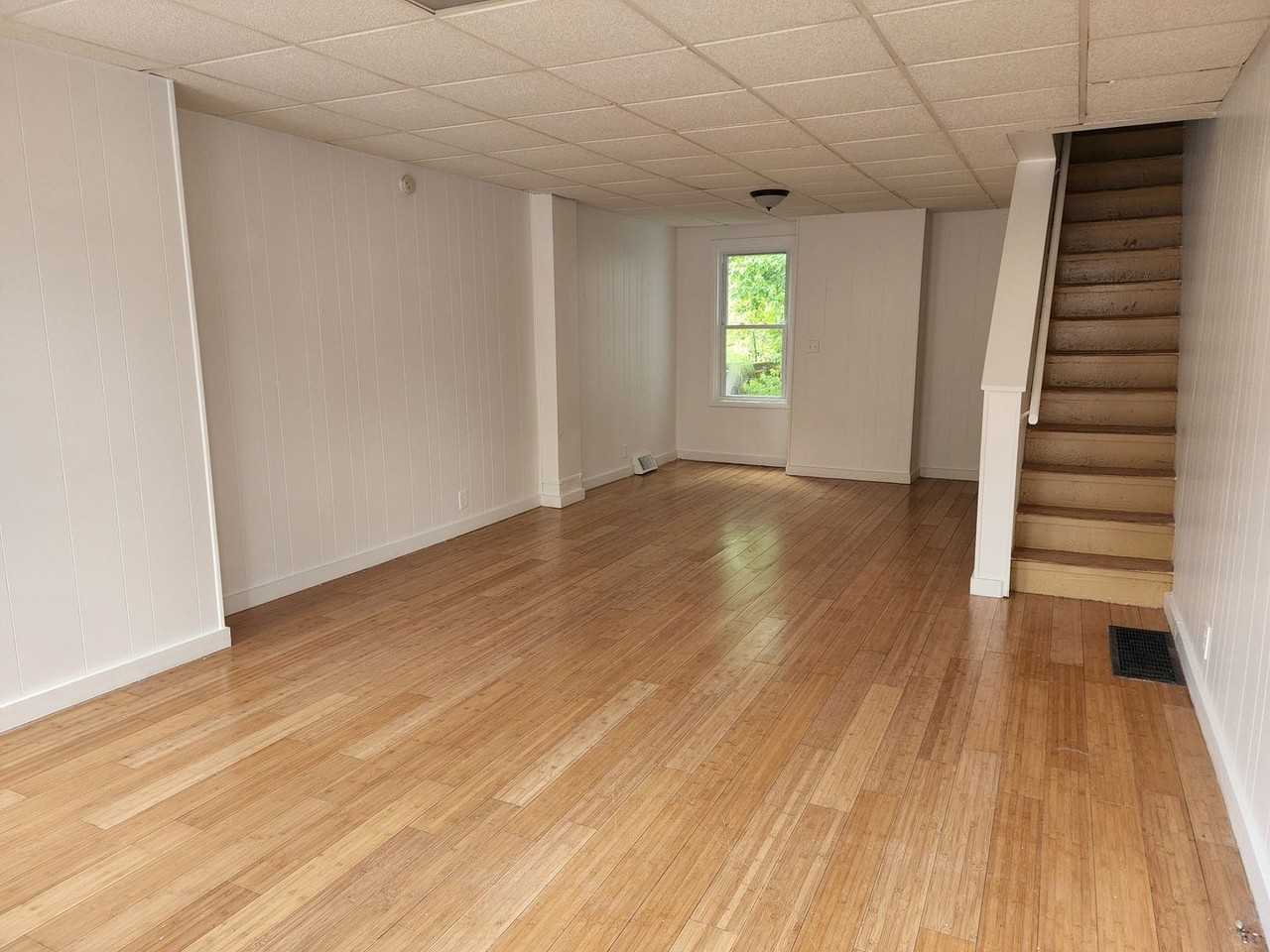 801 Anchorage St - Photo 2 of 14