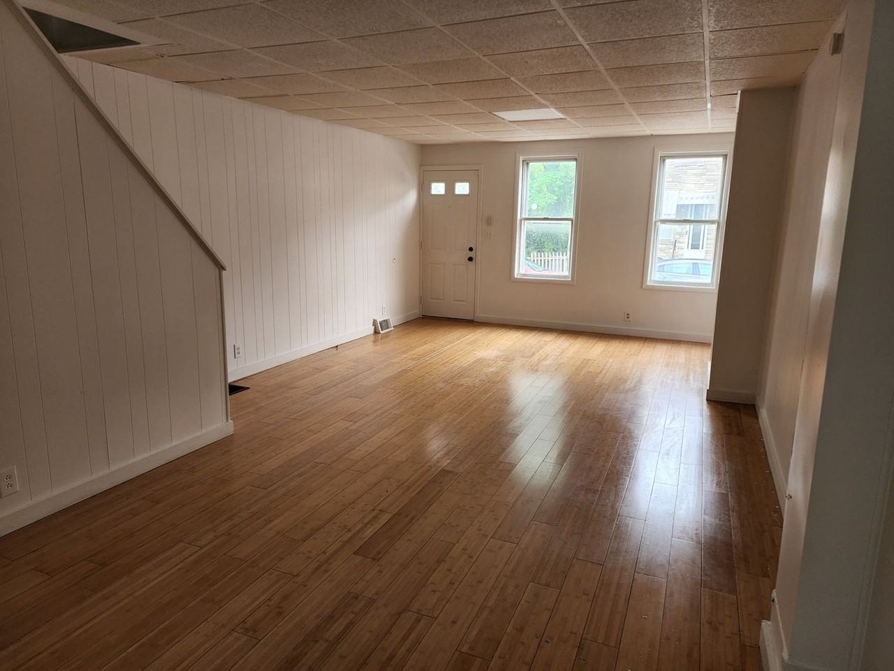 801 Anchorage St - Photo 3 of 14