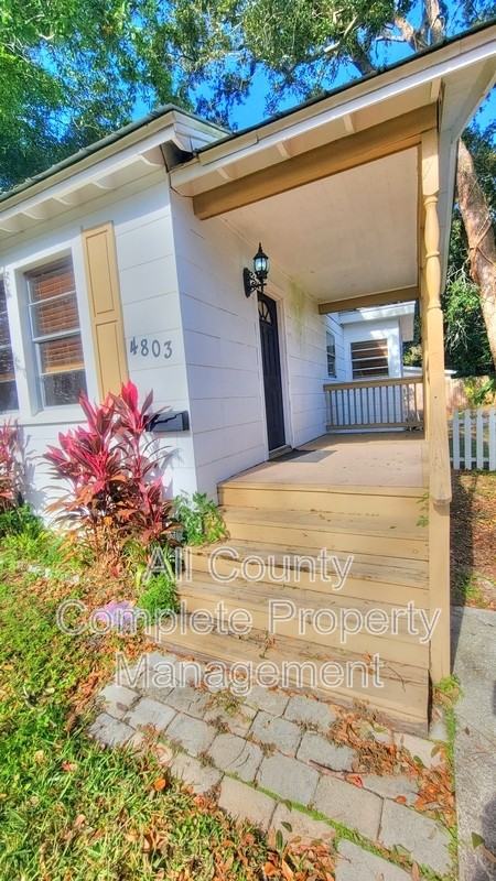4803 Lexington Ave - Photo 2 of 24
