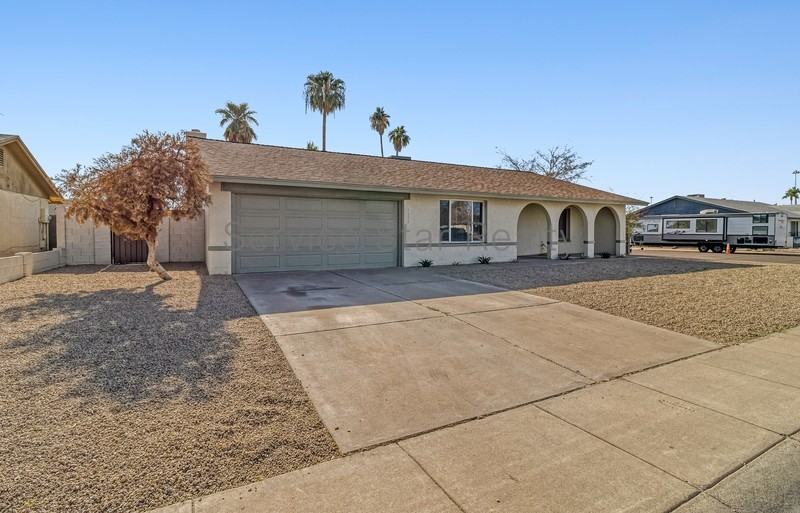 2331 E Manhatton Dr - Photo 2 of 22