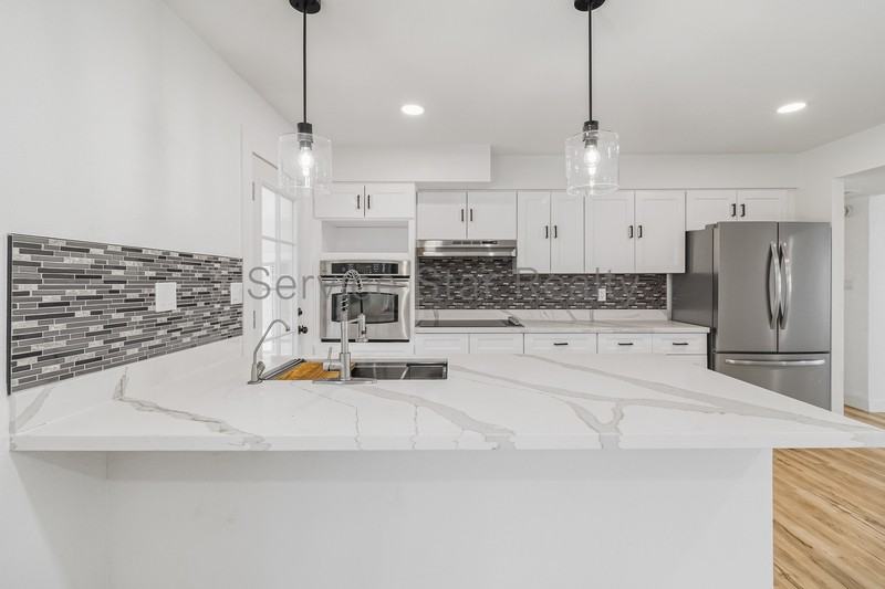 2331 E Manhatton Dr - Photo 5 of 22