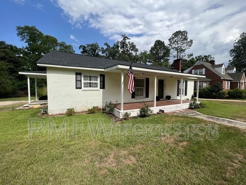 106 Highland Dr - Photo 3 of 31