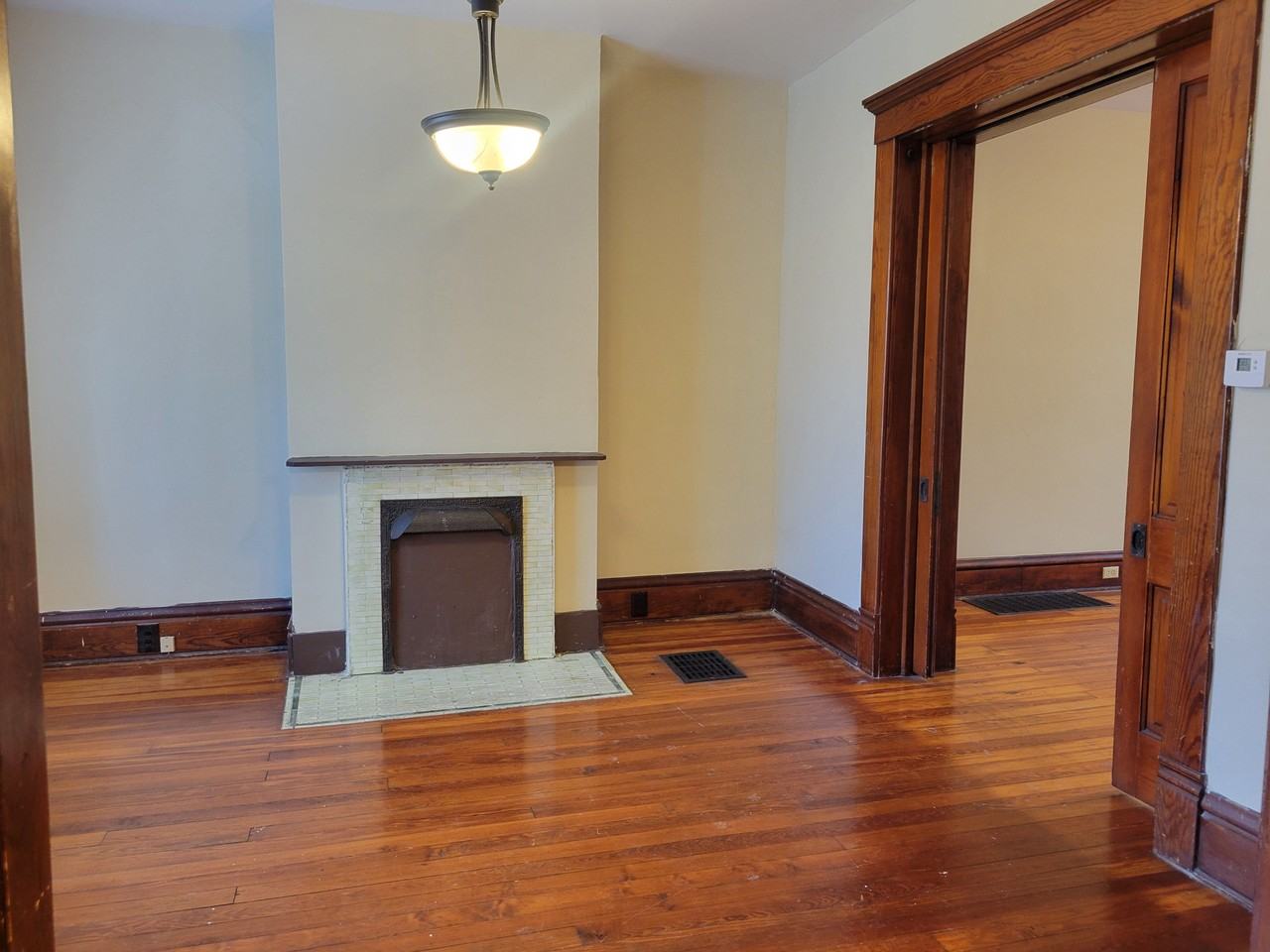 563 Linwood Ave - Photo 2 of 20