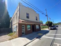 407 S Mount Shasta Blvd #4 - Photo 1 of 1