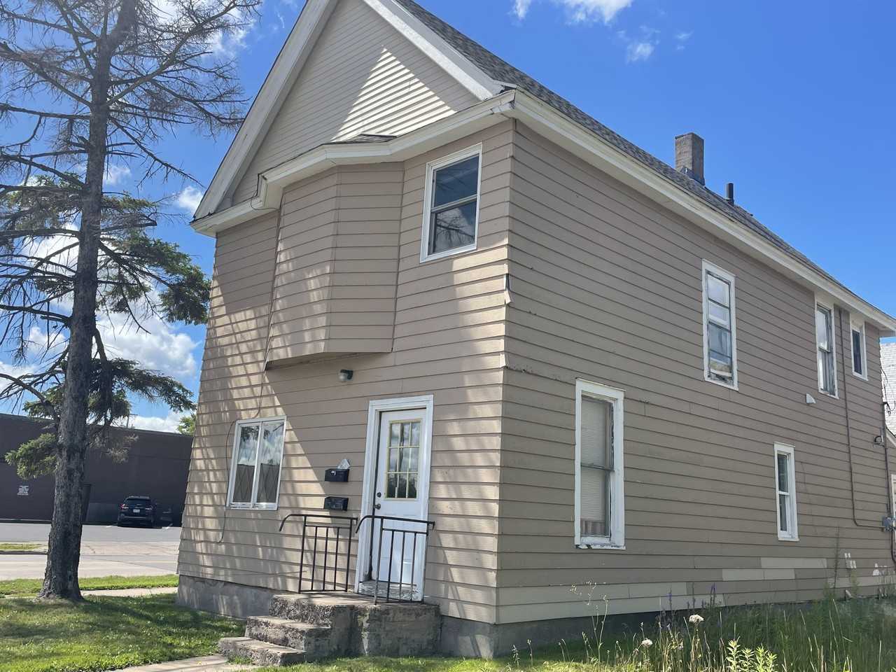 1627 Tower Ave Apartments - Superior WI | Zumper