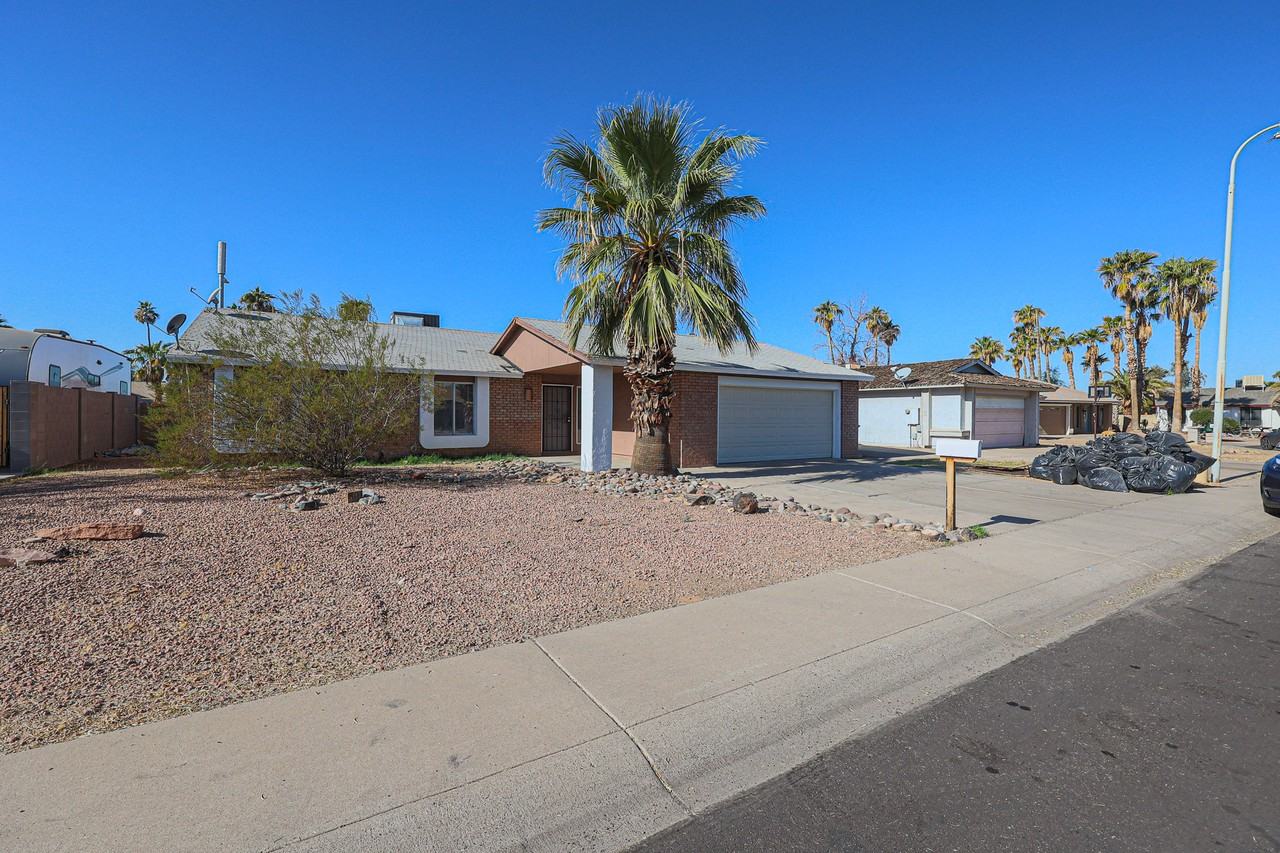 4432 N 102nd Way - Photo 2 of 32