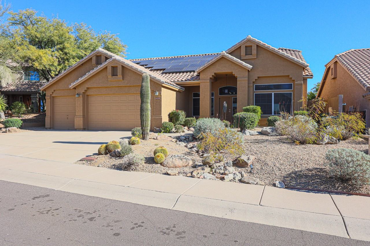 28209 N 111th Way - Photo 2 of 32