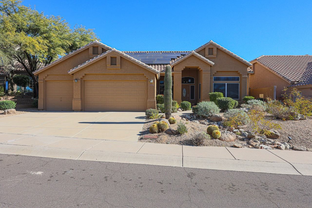 28209 N 111th Way - Photo 3 of 32