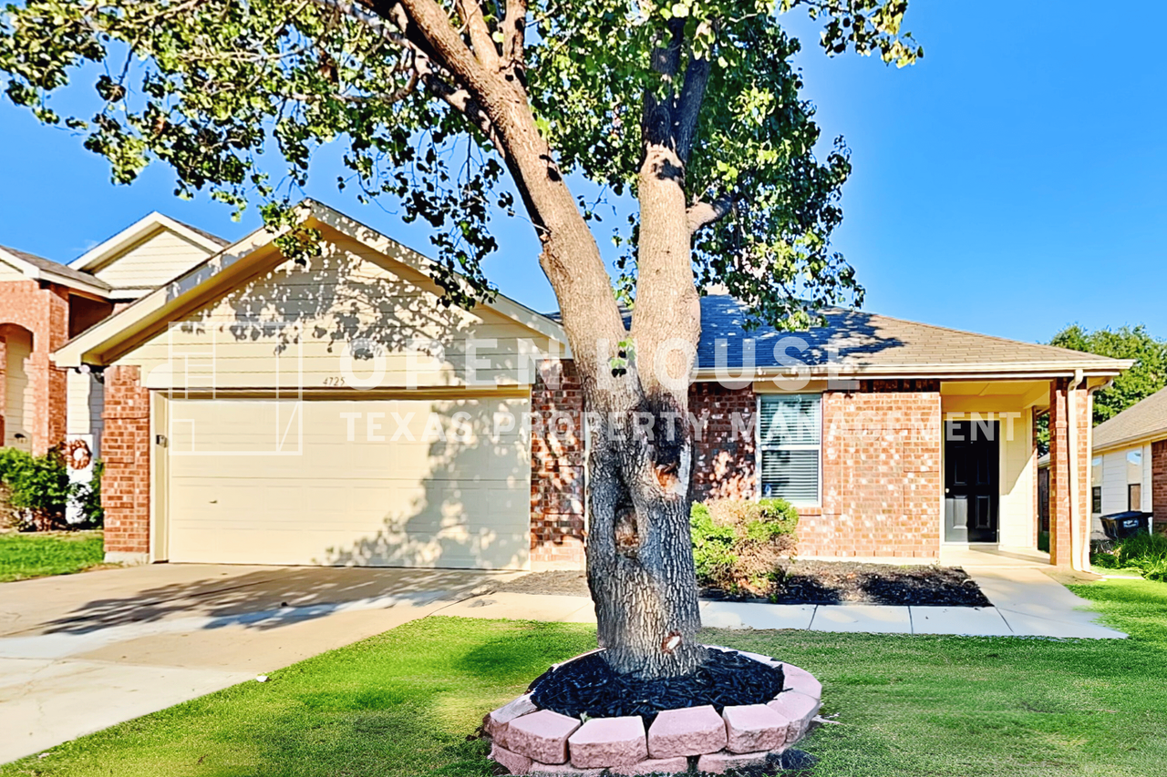 4725 Waterford Dr - Photo 2 of 23