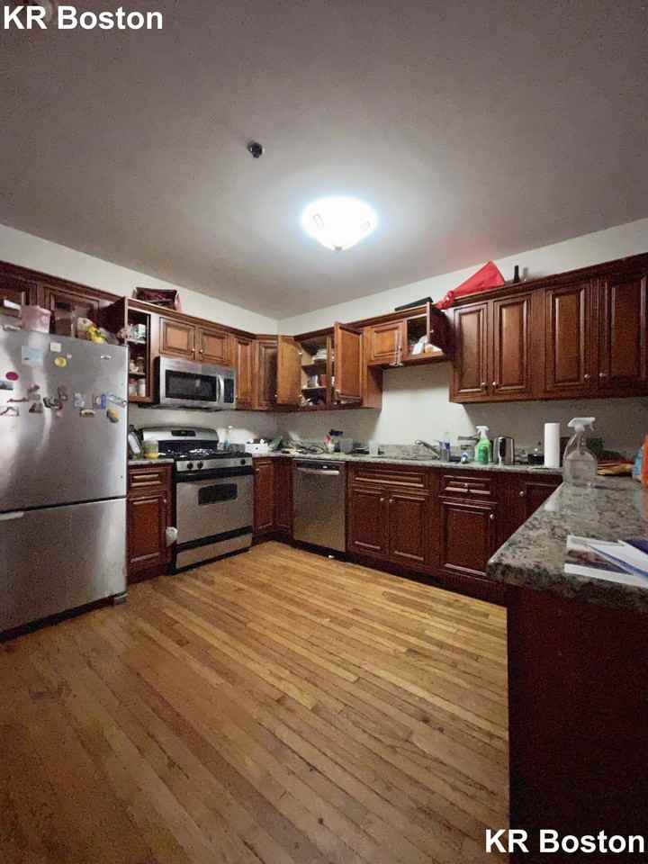 Allston St. & Glenville Ave #6 - Photo 5 of 40