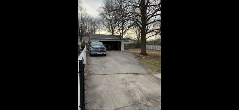 661 South Park Avenue - Photo 5 of 9