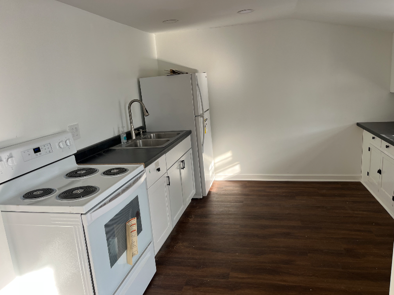 1045 N Main St #1045APTB - Photo 3 of 11