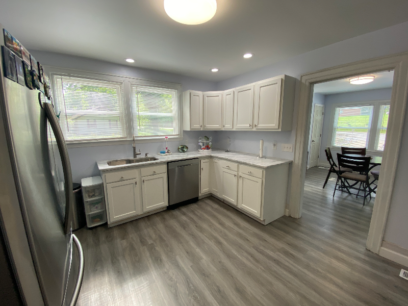 1006 Shallowford Rd - Photo 2 of 20