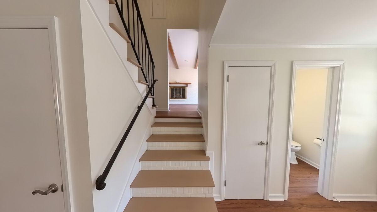 5719 Wrightsville Ave - Photo 5 of 25