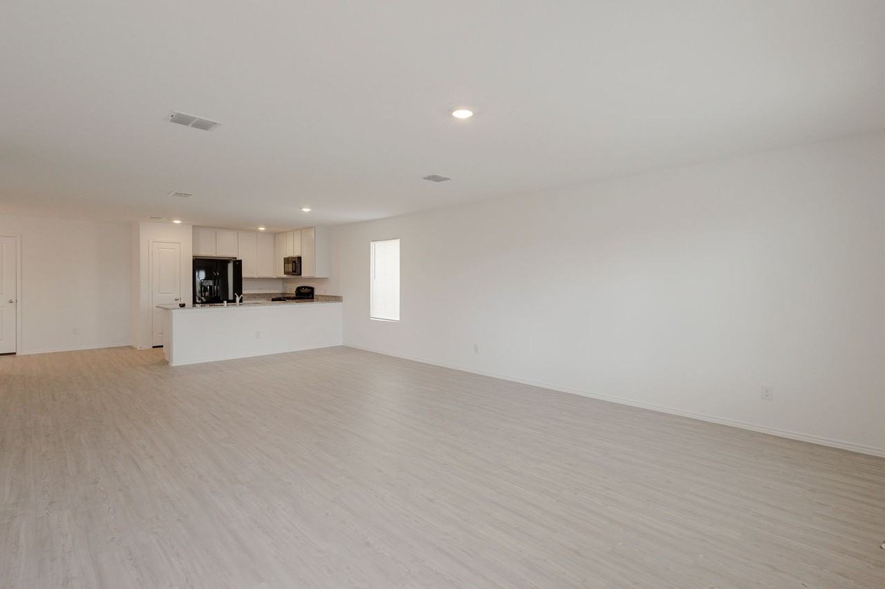 7713 Gus Wilson Dr - Photo 6 of 28