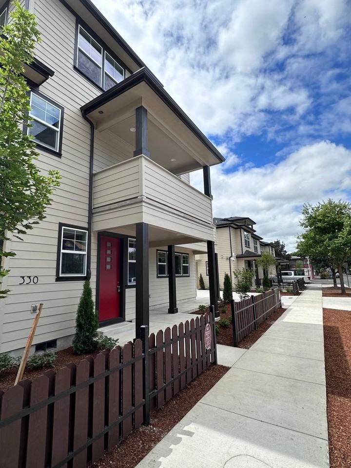 332 East 12th Avenue - Photo 5 of 36