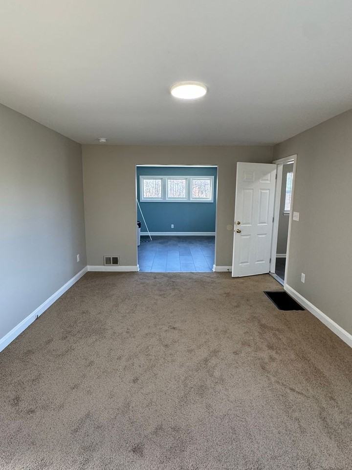 2325 Johnstown - Photo 5 of 36